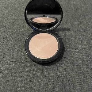 Bobbi Brown bronzing powder